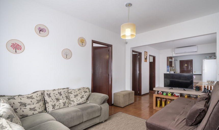 Living area 2, 3BR Home w/ BBQ 100m From Beach Rpr056, Penha