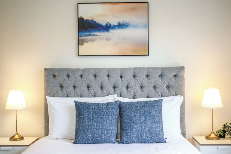 Room 4, StayAU Newly 8 Beds Spacious Home in Derrimut, Melbourne