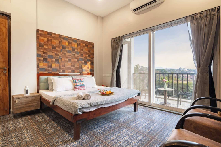 Room 3, StayLeisurely Villa 30 Emerald Lonavala, Pune