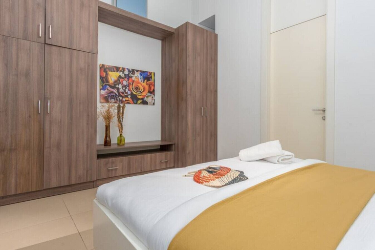 Room 5, Sirene 1-BR Apt Pool & Gym in Gemmayze, Beirut