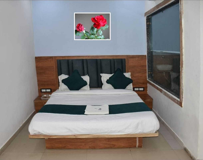 Bedroom 3, HOTEL DIVYA PALACE, Ahmadabad