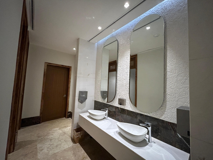 Bathroom 5, Hotel Mundo Maya Edzná, Campeche