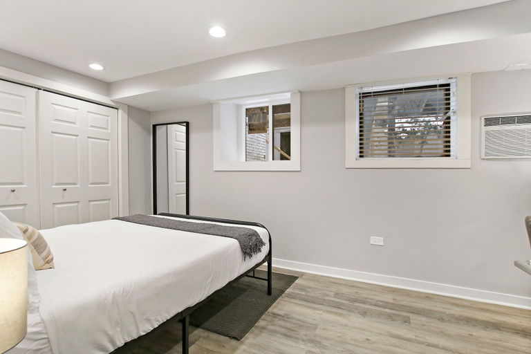 Room 2, Perfectly Designed 1BR - Barry GA, Cook