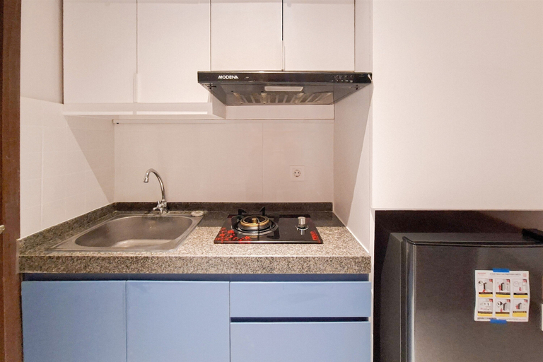 Private kitchen 5, Minimalist Functional Studio At Transpark Bintaro Apartment, Tangerang Selatan