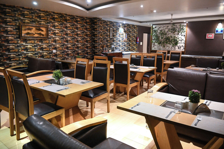 Restaurant 3, V Hotel TSSG IGI Airport - Delhi, Delhi