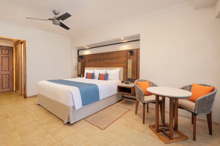 Bedroom 4, GR Solaris Cancun & Spa - All Inclusive, Benito Juárez