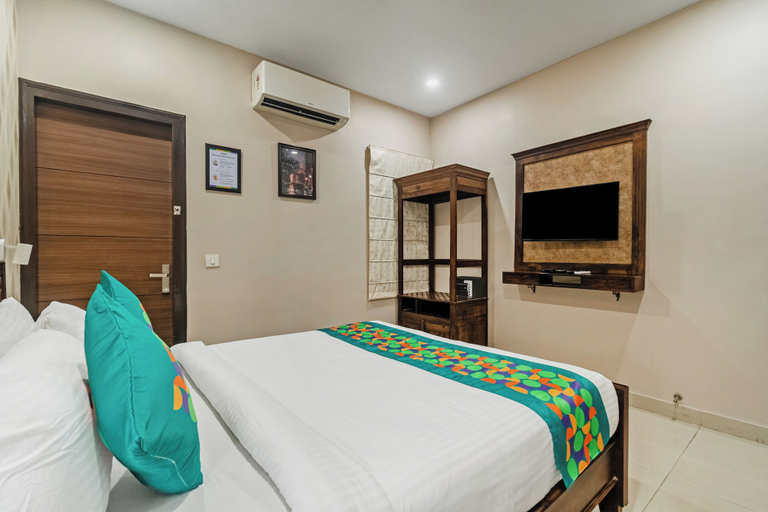 Room 5, Treebo Viennahttps://apps.expediapartnercentral.com/, Jaipur