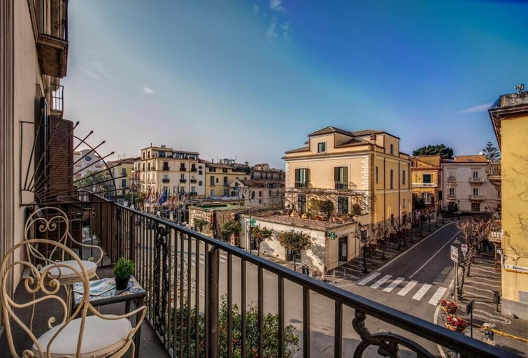 Balcony 4, Sorrento Square Suites, Napoli