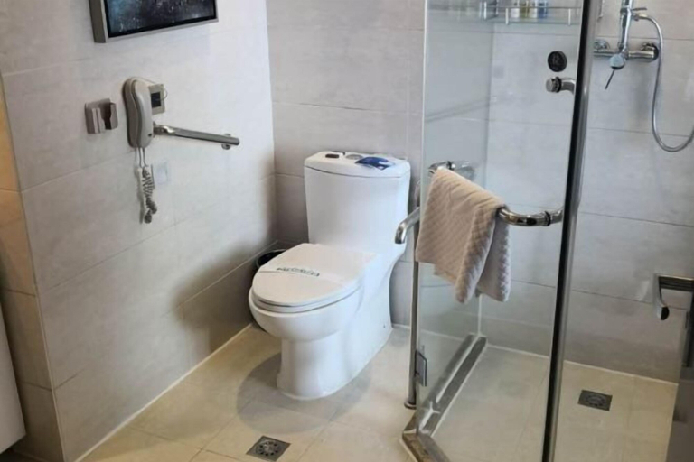 Bathroom 2, Sunnydate International Hotel (Mudanjiang Railway Station Branch), Mudanjiang
