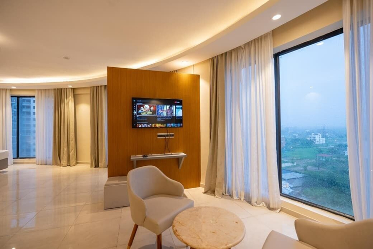 Room 2, Omaxe Hazratganj Lucknow Suites & Inn, Lucknow