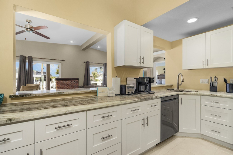 Private kitchen 3, 5535 Casa De Lujo: Heated Pool W/ Water Views 4 Bedroom Home, Lee