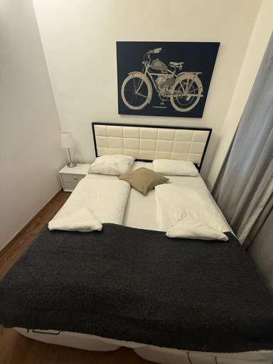 Room 3, Modern 2BR Flat 10 Min to Westbahnhof, Wien
