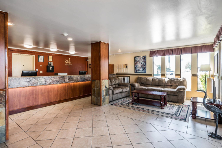 Public Area 2, Quality Inn Othello, Adams