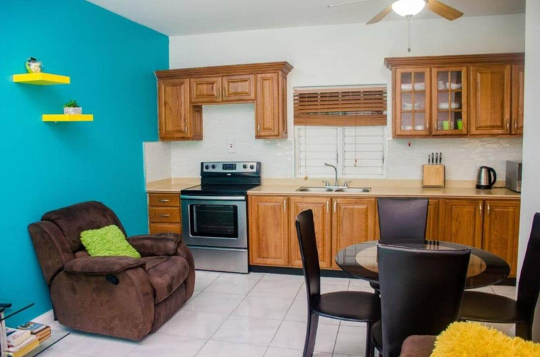 Others 5, Kensington Place New Kingston Apartment