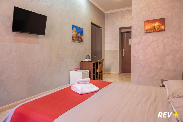 Bedroom 2, Guest House New Inn, Rome