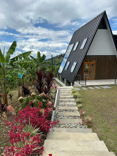 Front of property 4, AREWÁ Biohabitat, Pijao