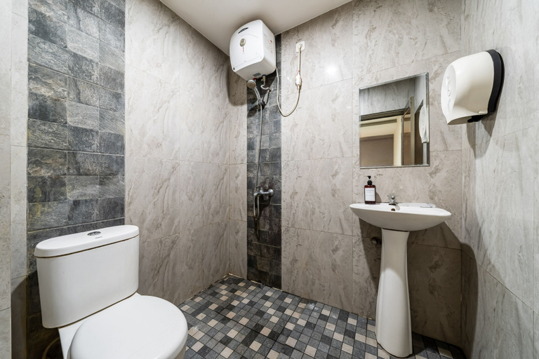 Bathroom 5, Cove Ananya, Surabaya