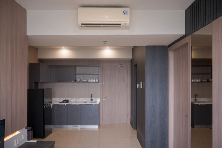 Private kitchen 2, Comfy And Modern Look 2Br At Yukata Suites Apartment, Tangerang