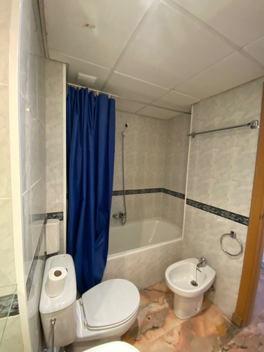 Bathroom 2, Hotel Maximus, Ávila
