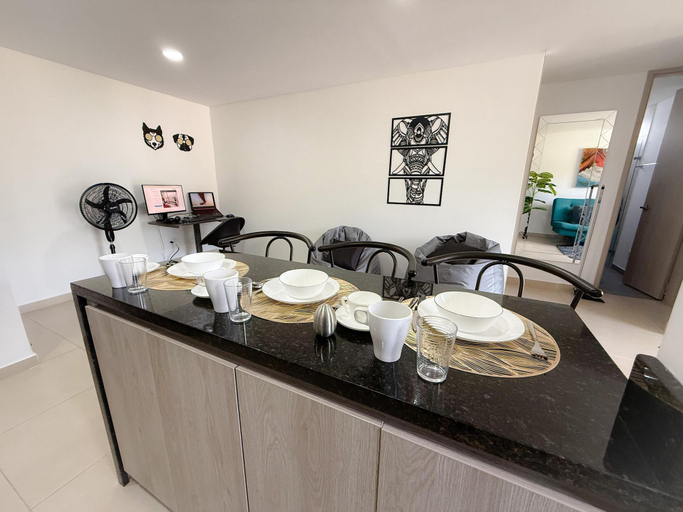 Living area 2, Mountain View, Pool & Gym (2506), Sabaneta