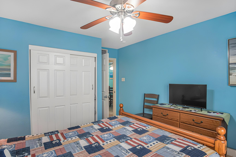 Bedroom 3, Pawsitively Paradise, Nueces