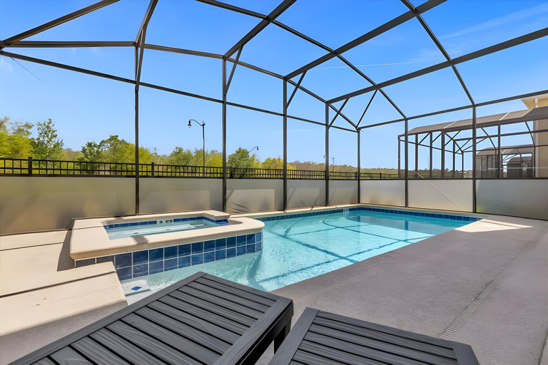 Sport & Beauty 2, Bedrooms 5 Bathrooms Storey Lake 2809 BD, Osceola