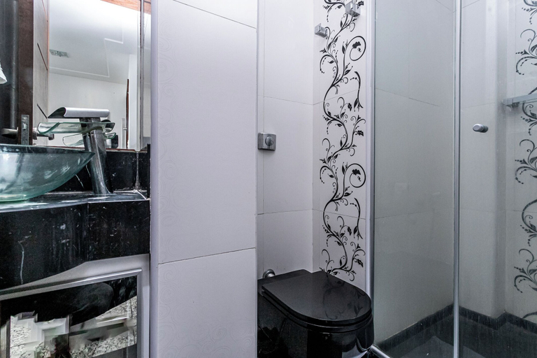 Bathroom 3, Botafogo: amplo com vista para o mar, Rio de Janeiro