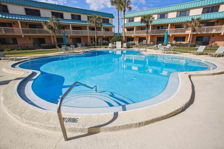 Pool 4, Oceanfront Splendor: Luxe Sea Haven Condo Near St. Augustine, Saint Johns