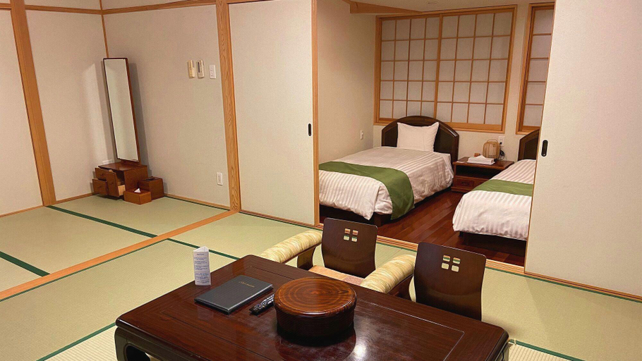 Bedroom 3, Yakushima Manten Ryokan, Yakushima