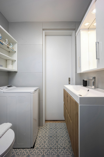 Bathroom 3, Cozy 2BR Near Metro Acropolis View, Attica