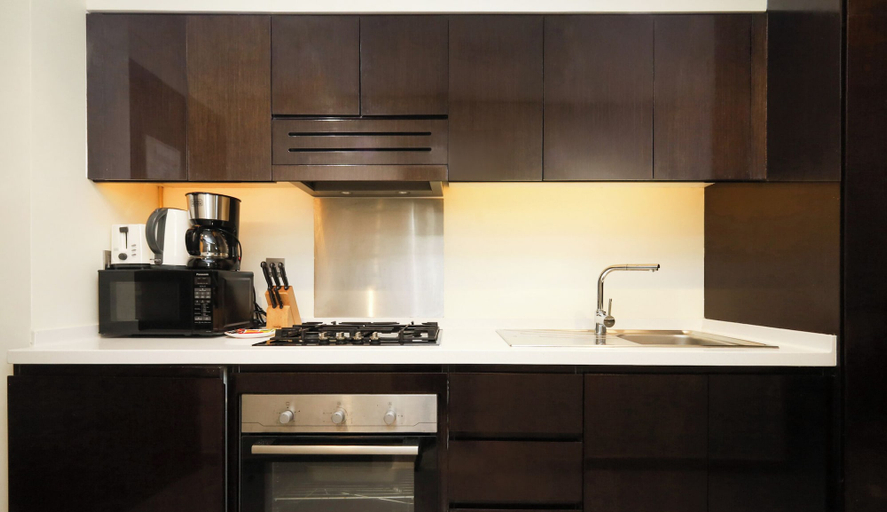 Private kitchen 2, Majestine Stylish Studio with Canal View, Dubai