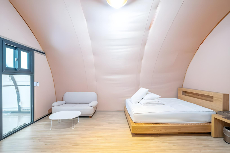 Bedroom 2, Pocheon Story Forest Caravan Glamping, Pocheon