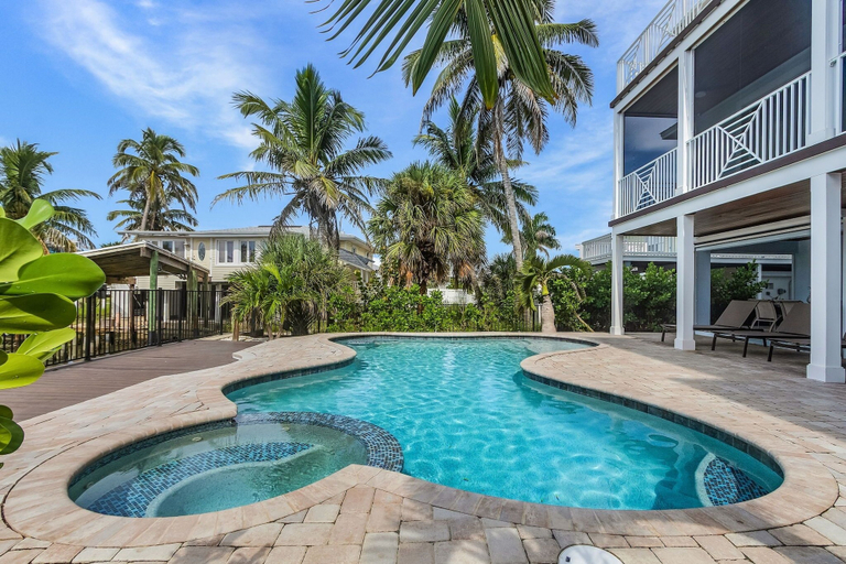 Sport & Beauty 4, 571 Seabatical: Canal Front With Pool! 5 Bedroom Home, Lee
