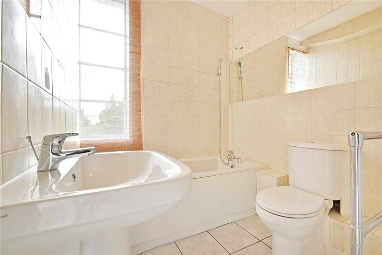 Bathroom, Brondesbury Apartment, London