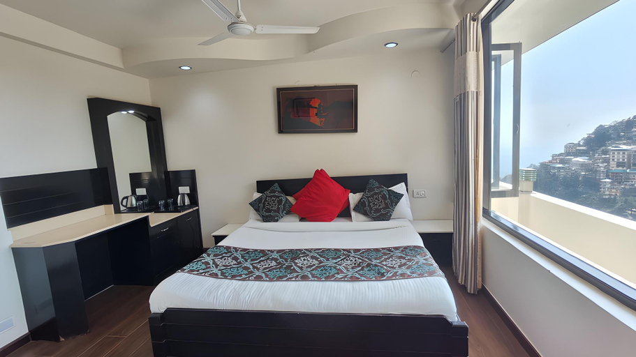 Bedroom 3, Hotel Jungle Hut, Kangra