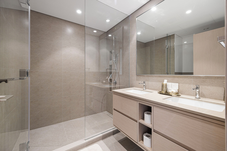Bathroom 3, Grande Suites by Hostiva - Sea View, Dubai