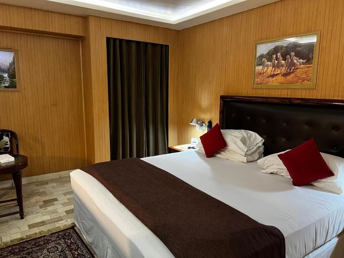 Bedroom 4, Hotel Galaxy Karachi, Karachi