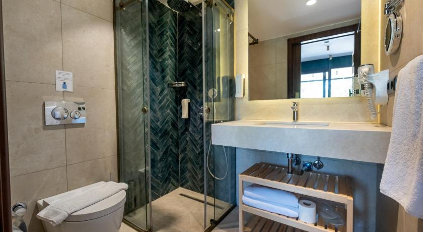 Bathroom 5, Armagrandi Spina Hotel, Fatih