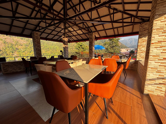 Food & Drinks 5, Daandikaanthi Hotel, Garhwal