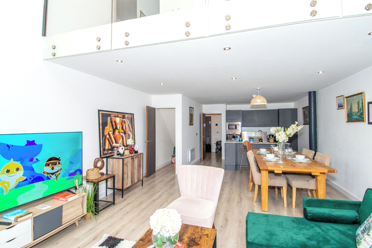 Living area 4, Families and Contractors, Bradford