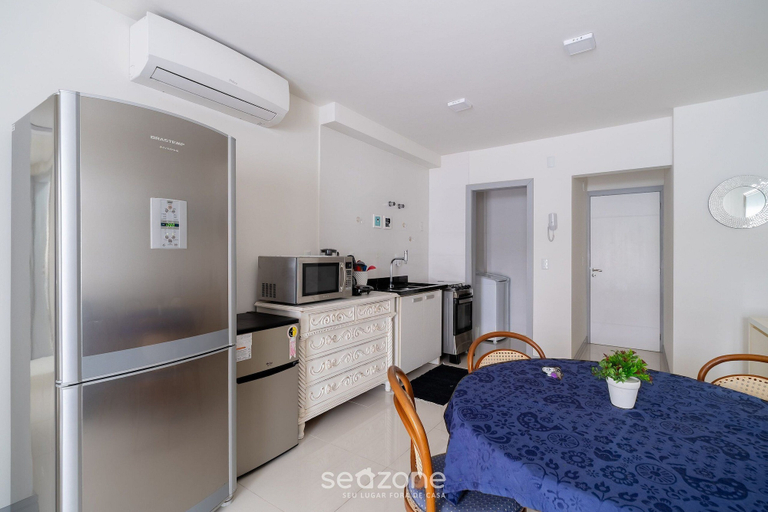 Dining, Apartments 110 m From the Beach in Floripa - AGC, Florianopolis