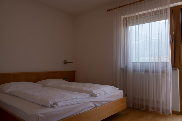 Others 4, Ferienwohnung im Haus Texel II, Bolzano