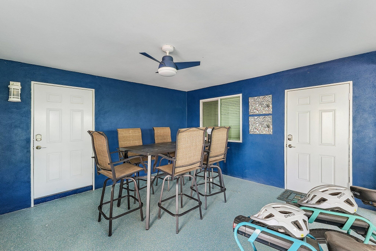Dining 5, 50 Starfish Shack: 3br/2ba Pool Home! 3 Bedroom Home, Lee