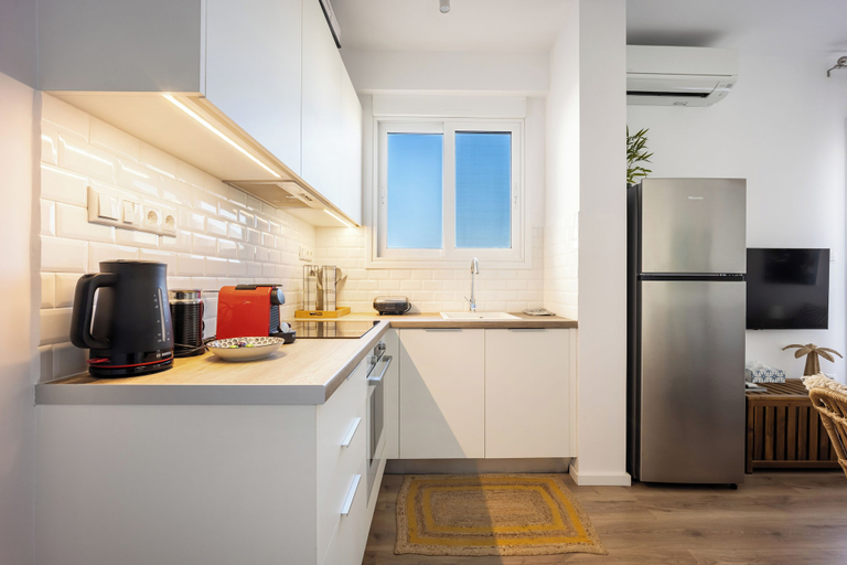 Private kitchen 2, Cozy 2BR Near Metro Acropolis View, Attica