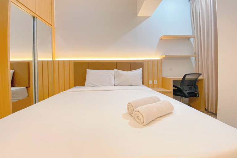 Room 4, Wooden Nest Studio At The Alton Apartment, Semarang