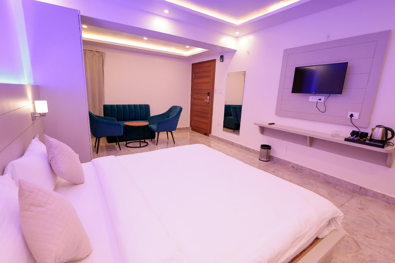 Bedroom 3, GREEN HILLS HOTEL, Pithoragarh