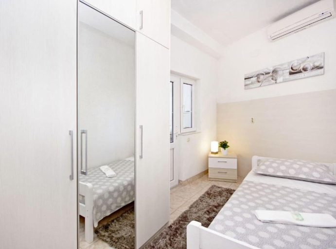 Room 4, Sea View Top Hill, Makarska
