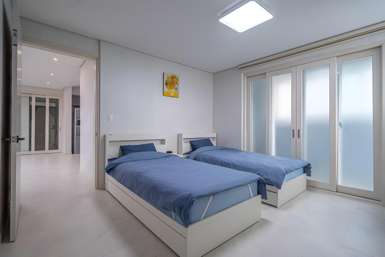 Bedroom 2, Yeoncheon Happy Dog Pension, Yeoncheon