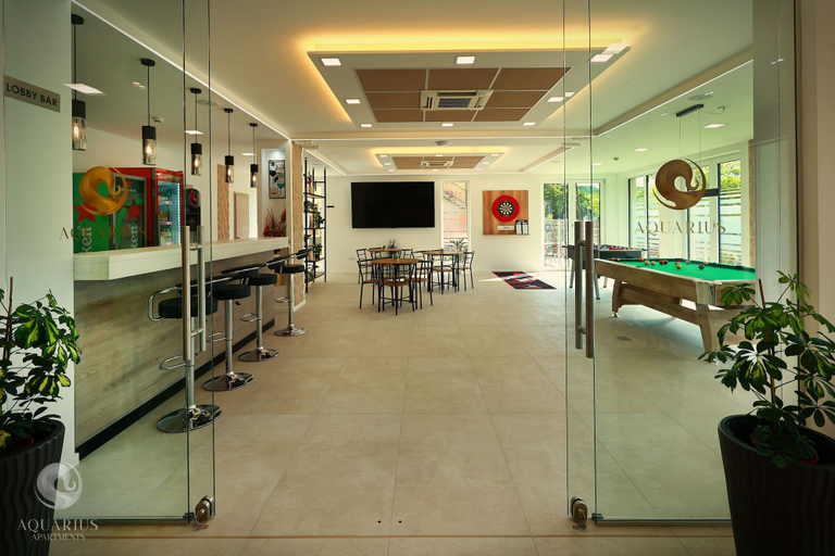 Lobby 3, Aquarius Apartments, Miskolci