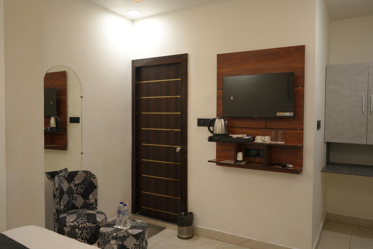 Bedroom 5, THE GOVIND PALACE, Faizabad